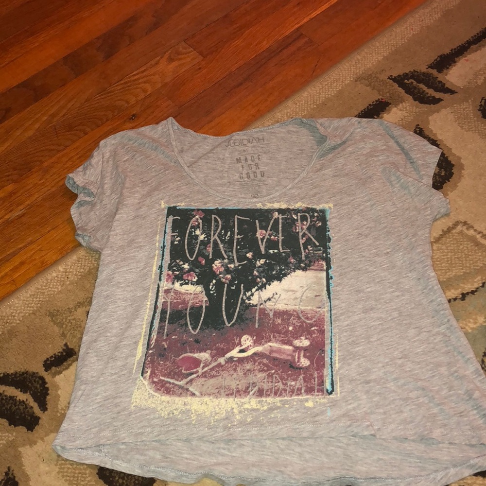 t shirt crop